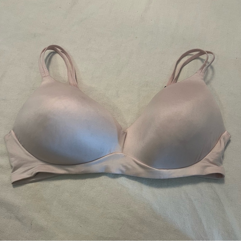 Aerie wireless  cream bra. Size 40C.